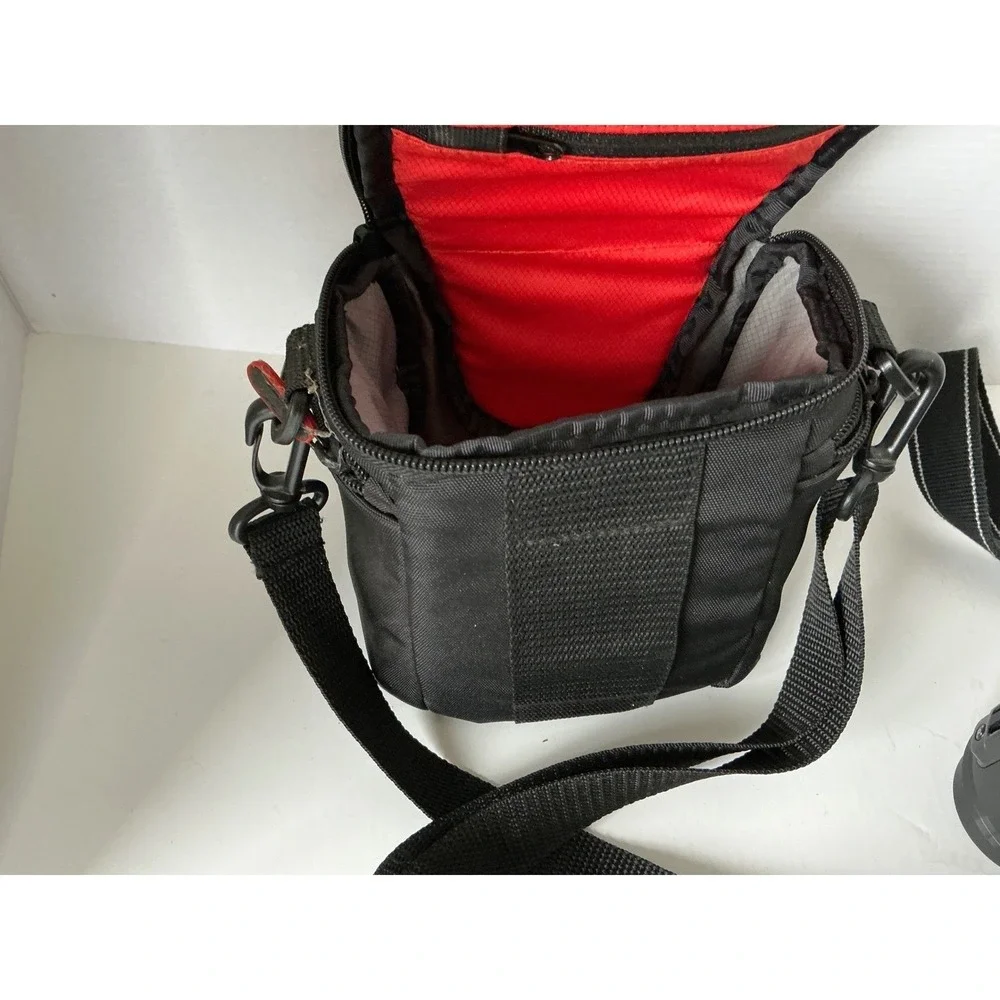 Nikon Coolpix‎ L840 Digital Camera 38x Zoom Black Case Logic Bag Bundle
